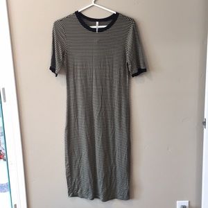 Teeshirt midi dress